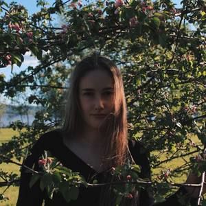 Meet your Posher, Joanie